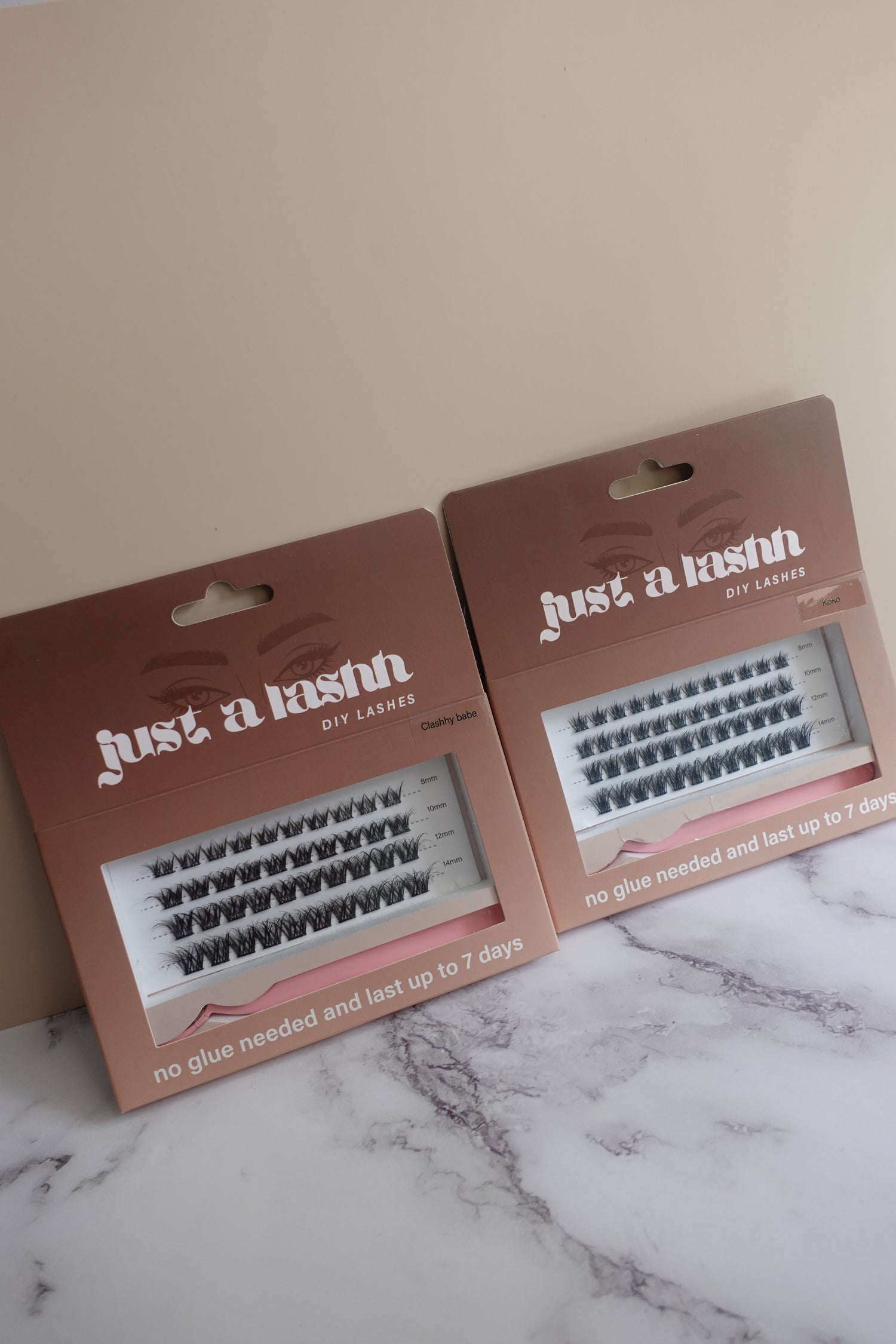 Pre-glued lashes